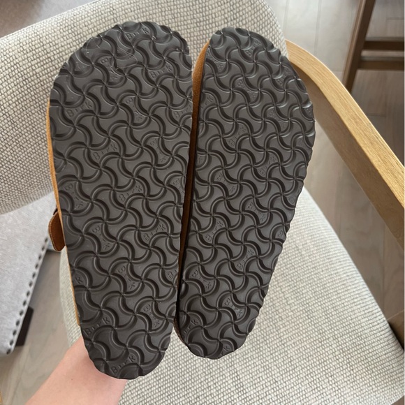 NWT w/ Flaw Birkenstock Women's Boston Soft Footbed Clog in Tan - Picture 5 of 5